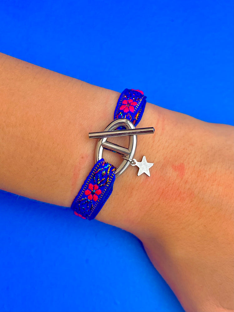 bracelets rubans