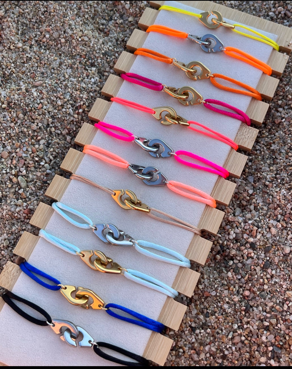 ⚠️PRÉCOMMANDE ⚠️collier Lyzéa (menottes)