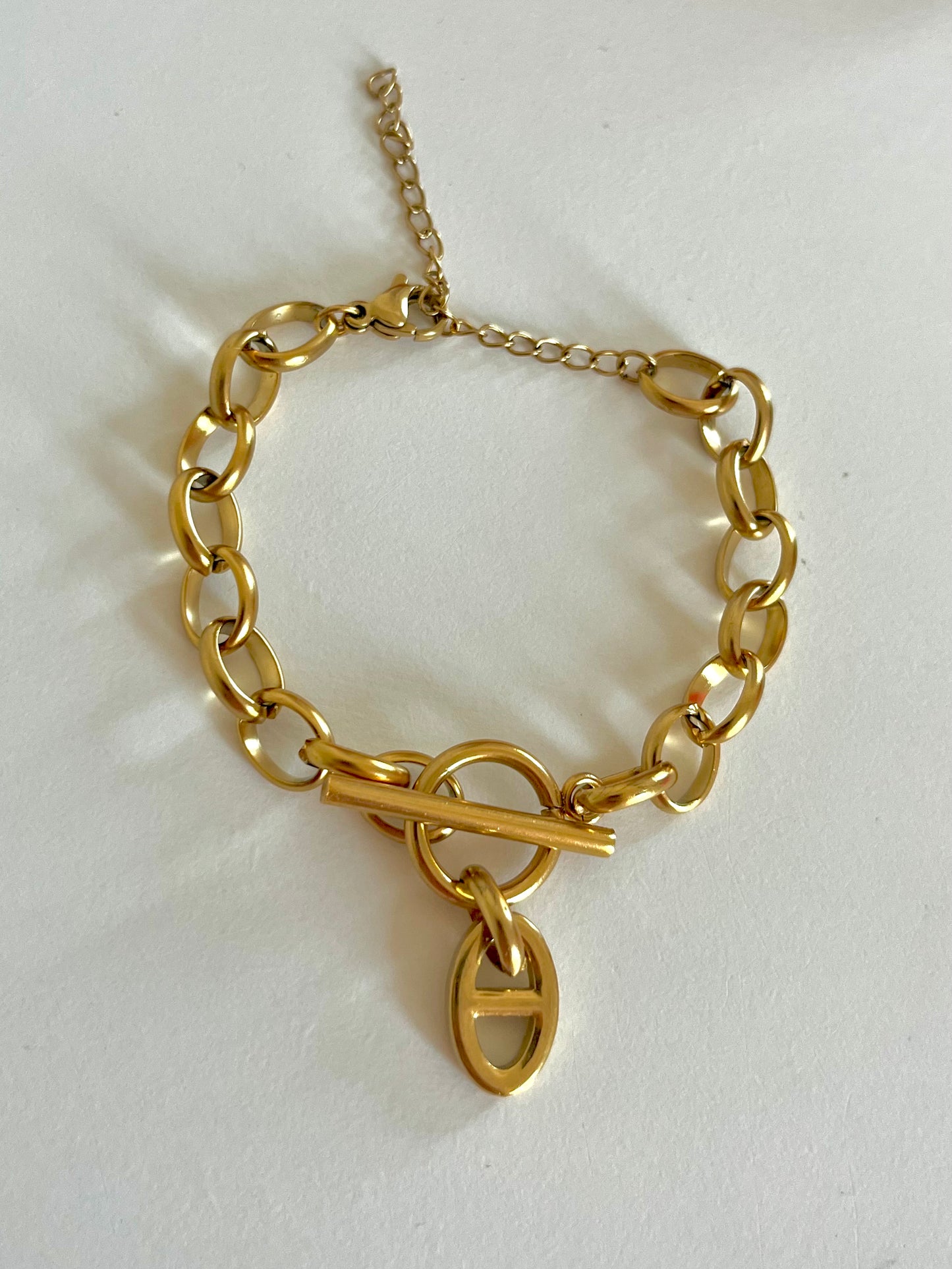 bracelet Lore